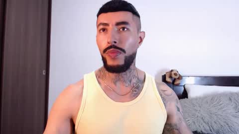 Independent Model online show from 4, 3, 2025