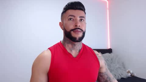 Independent Model online show from 10, 9, 2025