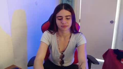 maxinesex_ online show from 28, 5, 2026
