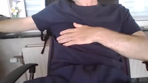 Snapshot of maxou569 chatting on 14, 7, 2026 maxou569 online show from 14, 7, 2026