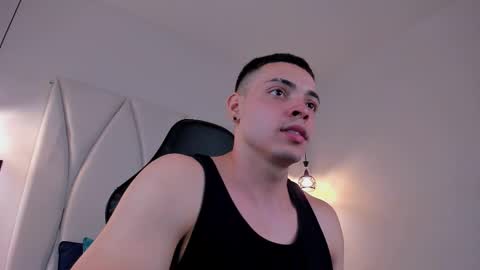 MAX online show from 19, 2, 2025