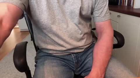 Max online show from 10, 3, 2025