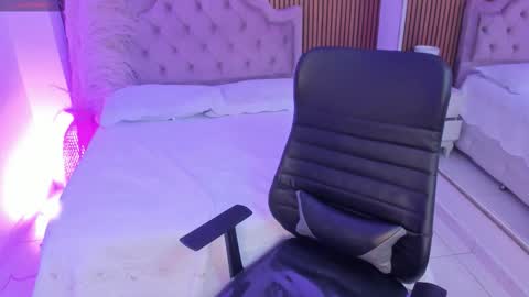 Maxine Minx online show from 20, 3, 2026