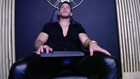 Snapshot of maxxxpowerful chatting on 12, 12, 2024 maxxxpowerful online show from 12, 12, 2024