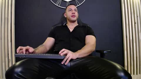 Snapshot of maxxxpowerful chatting on 27, 1, 2025 maxxxpowerful online show from 27, 1, 2025