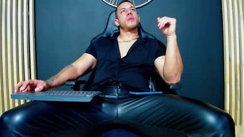 Snapshot of maxxxpowerful chatting on 6, 3, 2025 maxxxpowerful online show from 6, 3, 2025