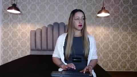 Snapshot of maya25_ chatting on 15, 9, 2025 Maya online show from 15, 9, 2025