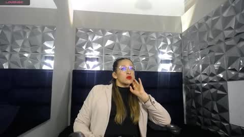 Snapshot of maya25_ chatting on 6, 10, 2025 Maya online show from 6, 10, 2025