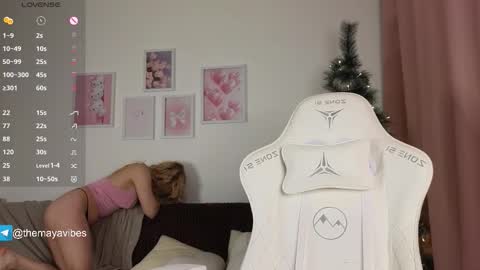 Maya online show from 15, 12, 2025