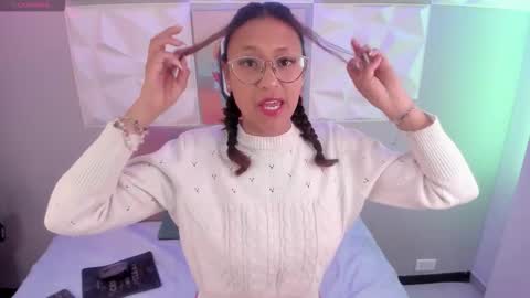 Maya online show from 22, 12, 2025