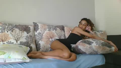 Snapshot of maya_dol chatting on 30, 9, 2025 maya online show from 30, 9, 2025