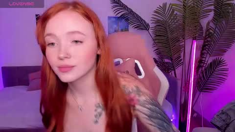 Snapshot of maya_light chatting on 11, 9, 2025 Maya online show from 11, 9, 2025