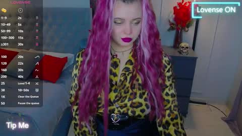 Maya Mils online show from 24, 2, 2025