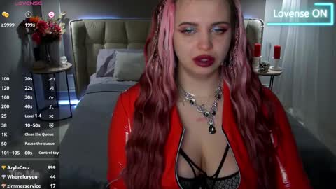 Maya Mils online show from 8, 3, 2025