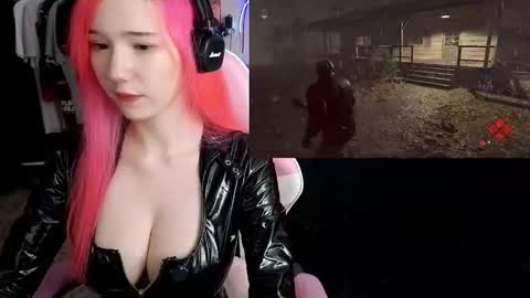 Maya Viola online show from 8, 11, 2025