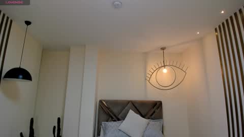 M A Y A    H O F F M A N online show from 3, 3, 2026