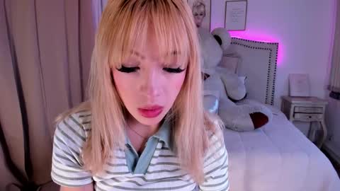 Mayajhons online show from 6, 11, 2025