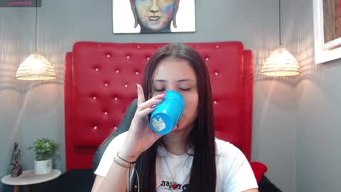 Snapshot of mayamoira chatting on 14, 12, 2024 Maya online show from 14, 12, 2024