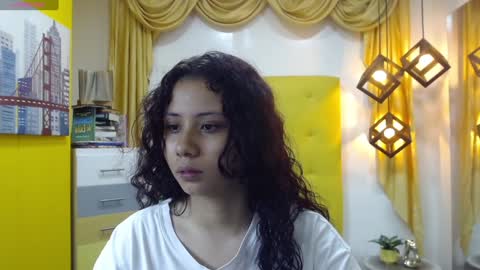 Snapshot of mayamoira chatting on 12, 1, 2025 Maya online show from 12, 1, 2025