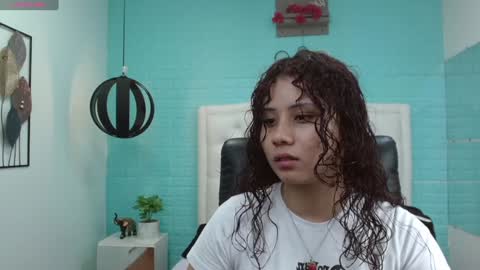 Snapshot of mayamoira chatting on 31, 1, 2025 Maya online show from 31, 1, 2025