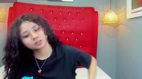 Snapshot of mayamoira chatting on 6, 2, 2025 Maya online show from 6, 2, 2025