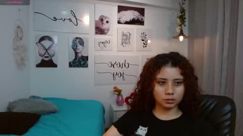 Snapshot of mayamoira chatting on 9, 9, 2025 Maya online show from 9, 9, 2025