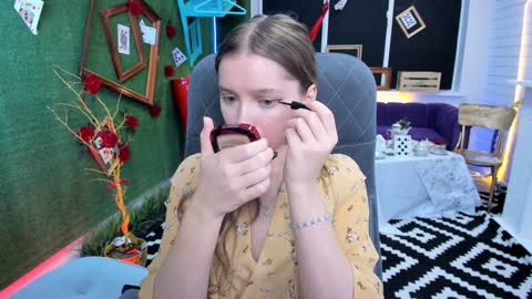 Snapshot of mayasinabon chatting on 4, 12, 2024 mayasinabon online show from 4, 12, 2024