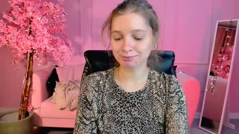 Snapshot of mayasinabon chatting on 8, 1, 2025 mayasinabon online show from 8, 1, 2025