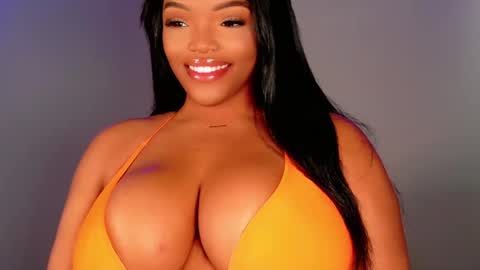 MayBabi online show from 24, 9, 2025