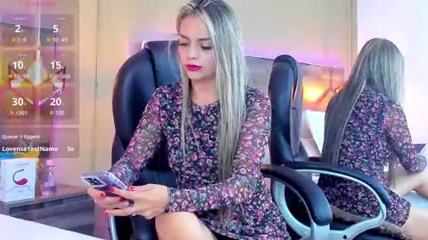 Snapshot of maylinfox chatting on 13, 1, 2025 MaylinFox online show from 13, 1, 2025