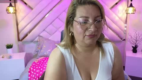 Mailyn online show from 28, 1, 2025