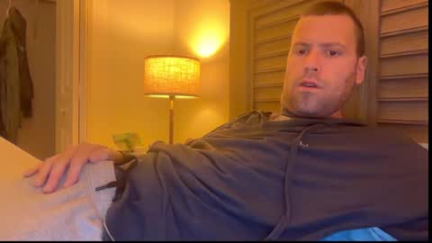 Snapshot of mbnc chatting on 27, 11, 2025 lol online show from 27, 11, 2025