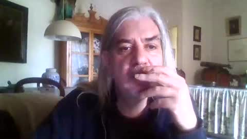 Snapshot of mc_manu chatting on 25, 12, 2024 Manu online show from 25, 12, 2024