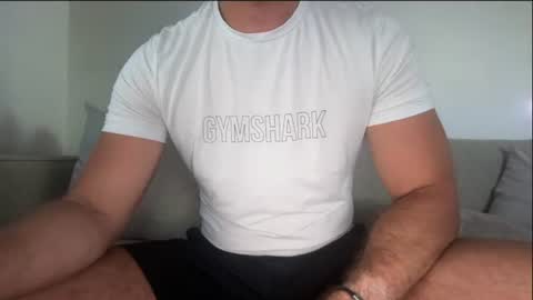 Snapshot of mcr8080 chatting on 4, 7, 2026 mcr8080 online show from 4, 7, 2026