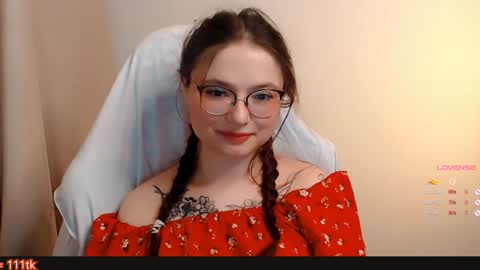 Snapshot of me_hanna chatting on 2, 12, 2024 Hanna online show from 2, 12, 2024