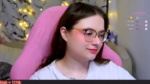 Snapshot of me_hanna chatting on 1, 2, 2025 Hanna online show from 1, 2, 2025