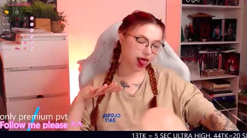 Snapshot of me_hanna chatting on 14, 11, 2025 Hanna online show from 14, 11, 2025