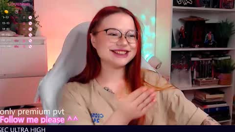 Snapshot of me_hanna chatting on 17, 11, 2025 Hanna online show from 17, 11, 2025