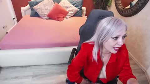 meamandax online show from 17, 2, 2025