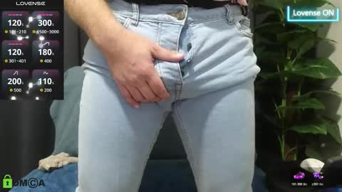 Meaty Roll online show from 28, 10, 2025