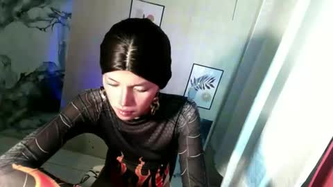 Snapshot of meaxox1 chatting on 23, 4, 2026 mea online show from 23, 4, 2026