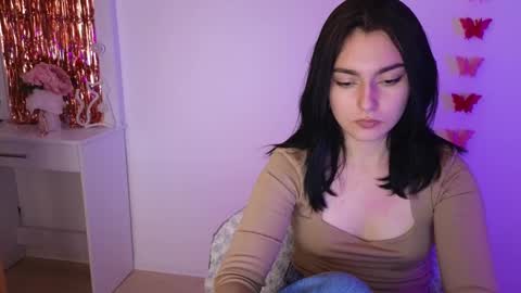 Dina online show from 10, 3, 2025