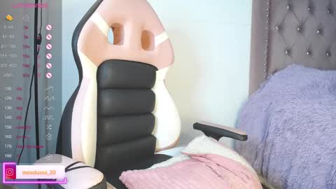 Johana  online show from 27, 2, 2025