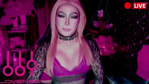 THE QUEEN ALPHA   Queen Medusa Prey online show from 25, 2, 2026