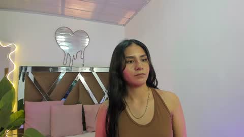 megaan_tay online show from 28, 7, 2026