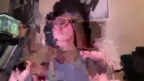 Snapshot of megan___white chatting on 4, 10, 2025 megan white online show from 4, 10, 2025