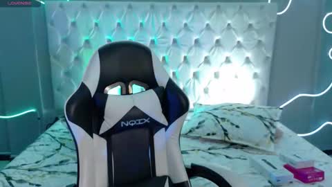 Megan  online show from 15, 10, 2025