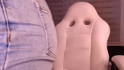 megan akbar online show from 3, 3, 2025