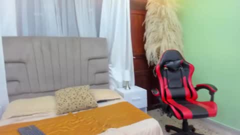 Snapshot of megan_angie chatting on 17, 2, 2026 Megan Angie online show from 17, 2, 2026