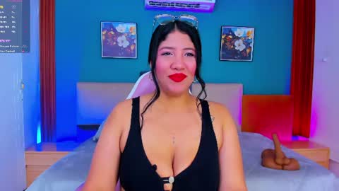 Snapshot of megan_bigboobs3 chatting on 15, 7, 2026 Megan online show from 15, 7, 2026